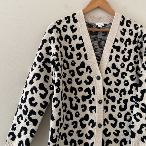 J. Jill Leopard Print Button Up Relaxed Fit Soft Cardigan Sweater Size S - Picture 5 of 14